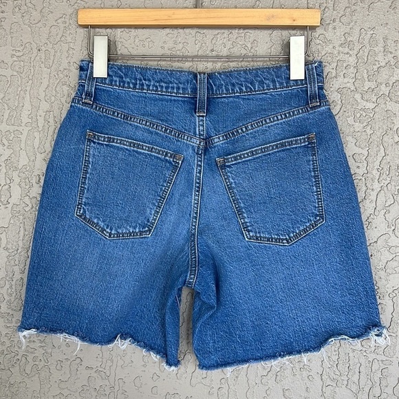 Universal Thread Vintage Bermuda Style Cut Off Raw Hem Denim Jean Shorts - Picture 6 of 13